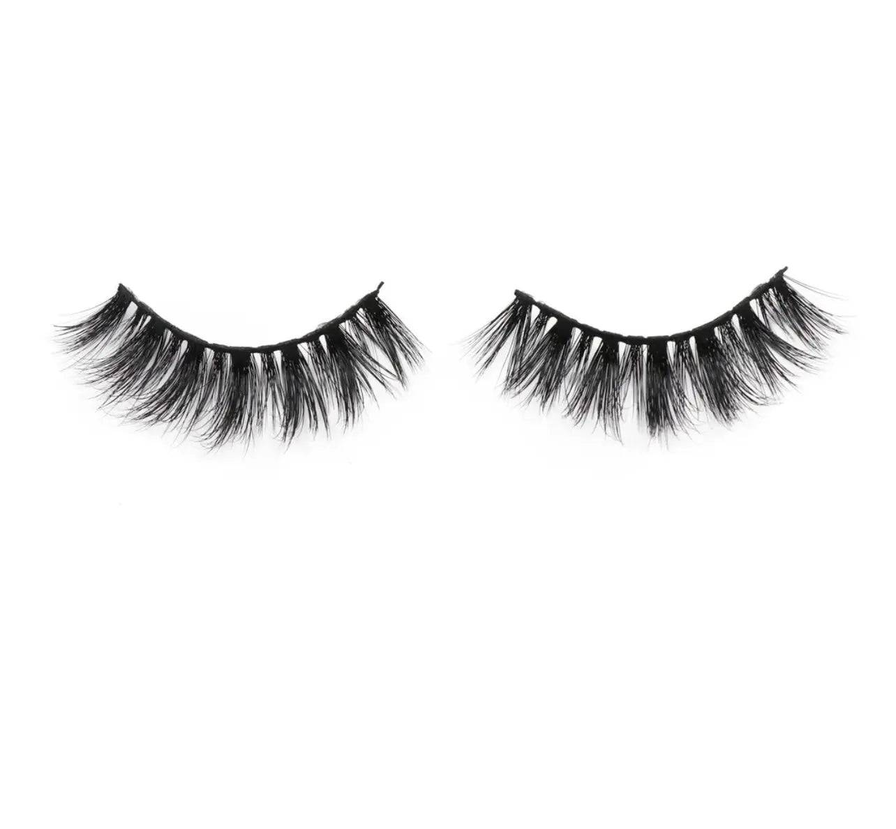 Nafeesa Lash - Couture Coiffure